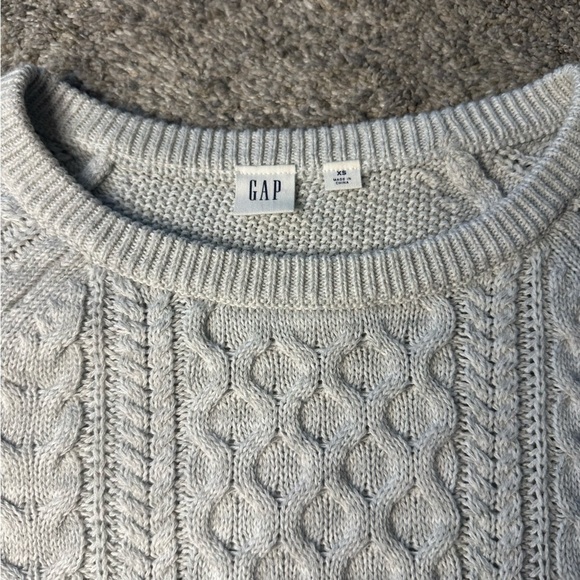 🎆GAP grey cable knit sweater XS Xtra Small timeless minimalist cozy neutral warm - Picture 3 of 6